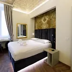 Antinous 4*