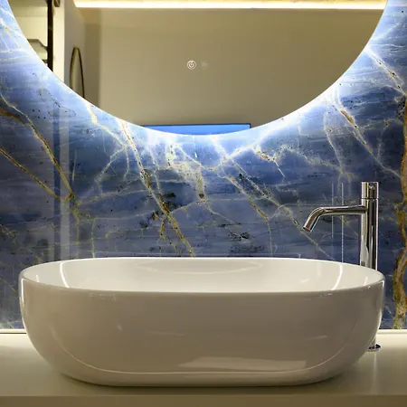 Antinous Maison d'hôtes 4*